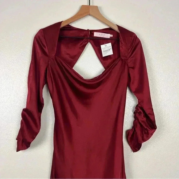 NWT ASTR Gracie Midi Dress - Picture 5 of 10